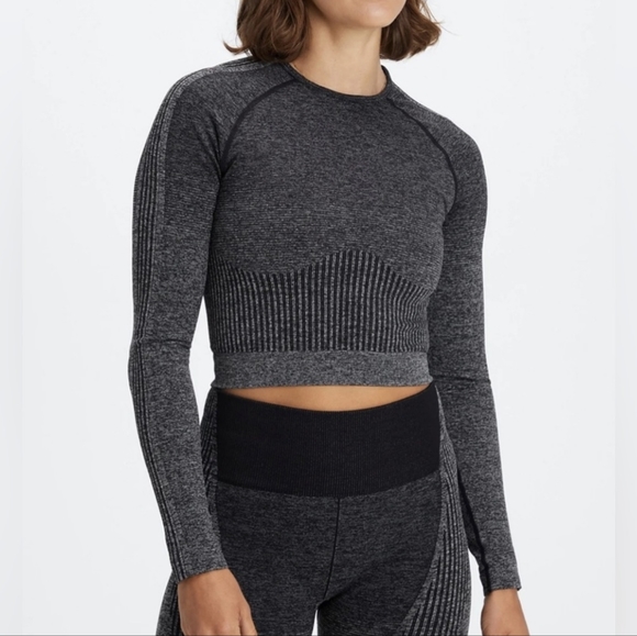 Fabletics Tops - Fabletics Ombre Seamless Long sleeve